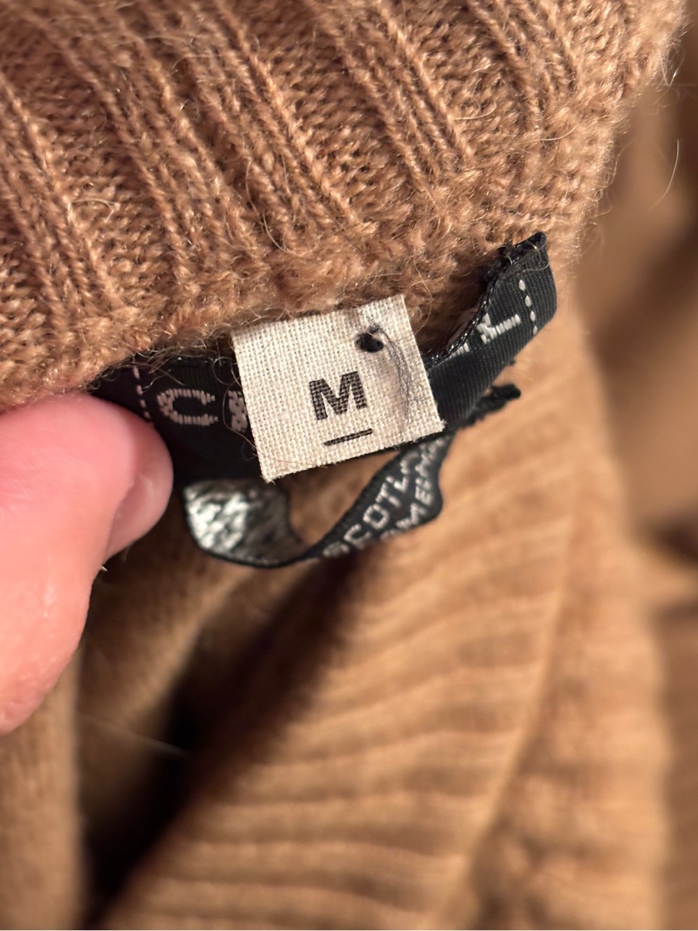 CHANEL 80s Vintage Camel Hair Cardigan | Made in Scotland | Gold Button | Size M - Picture 5 of 16